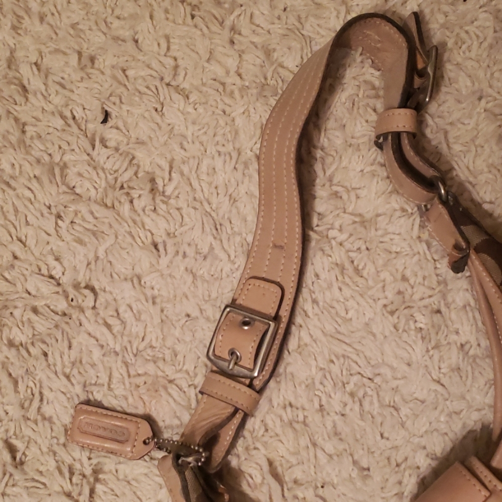 Purse - Picture 3 of 3